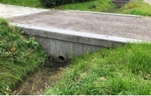 Tynaarlo, frontmuu t.b.v. dam met kleine doorvoer